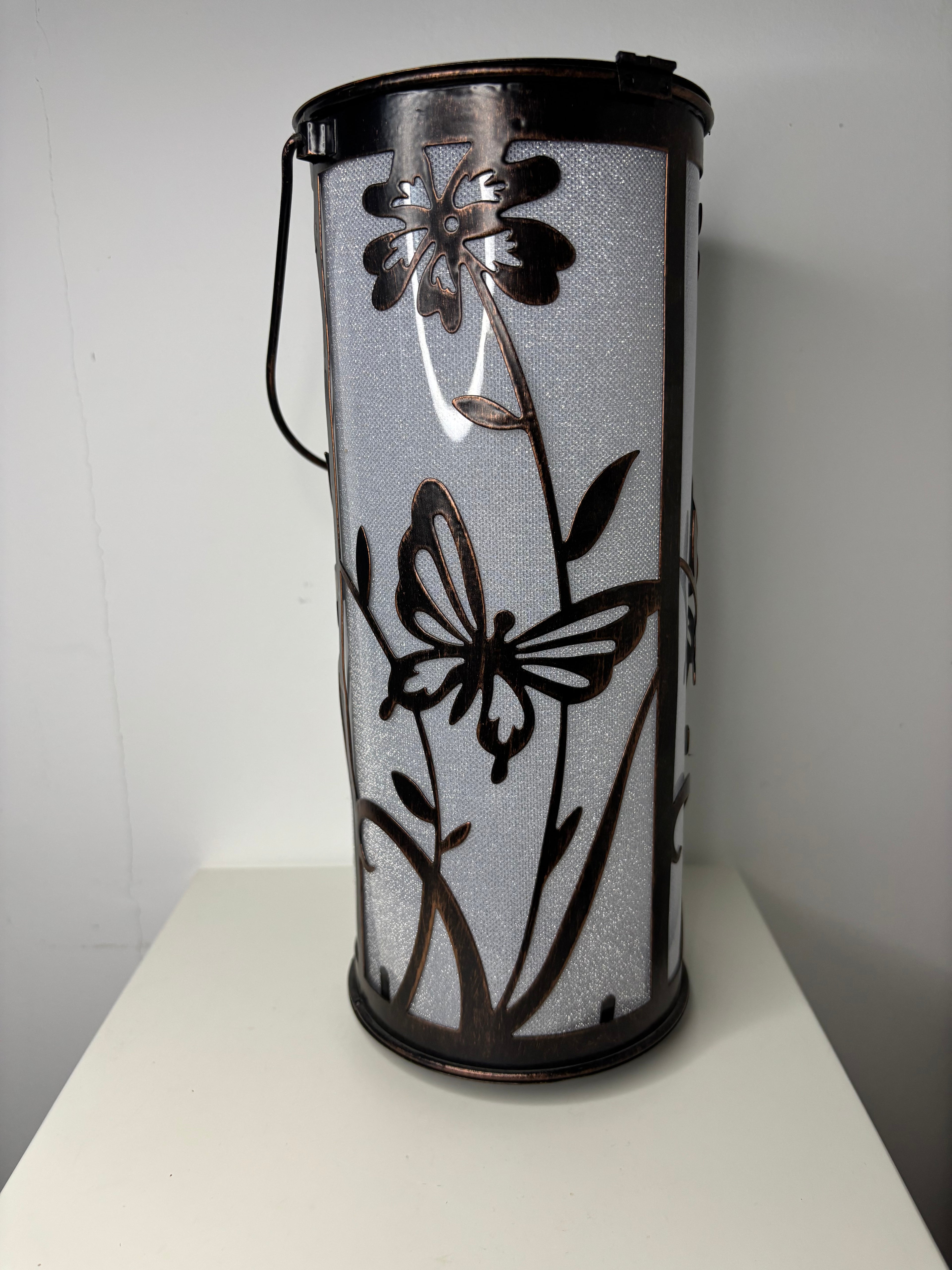 Lanterne papillon fleur